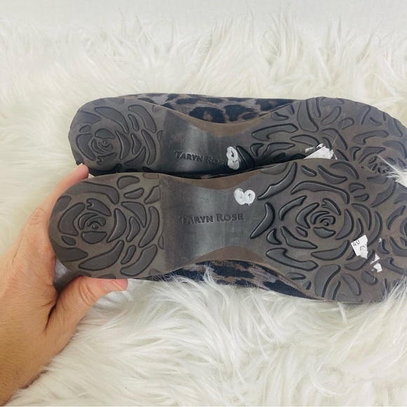 Taryn Rose Womens Animal Print Loafers Size: 5M - Picture 5 of 8